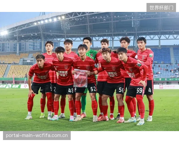 成都蓉城总身价1002万欧，投入与纸面实力在中超十六队中仅列第八。