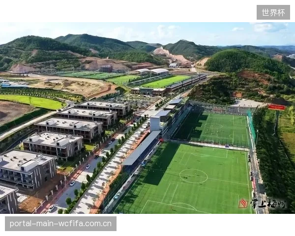 调查显示，不含地产的纯体育小镇投资回报周期可达15-20年，地表发电系统是缓解长期运营成本的有效工具